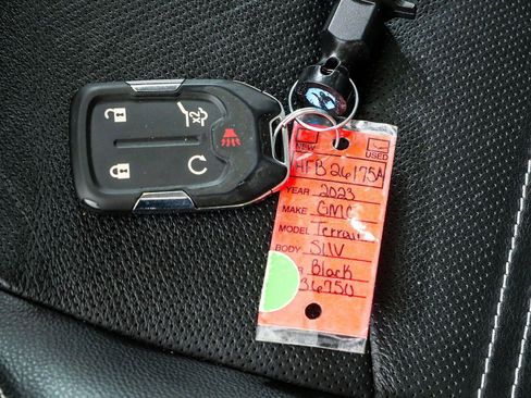 Used 2023 GMC Terrain Denali w/ Black Diamond Edition AWD/4WD image 39