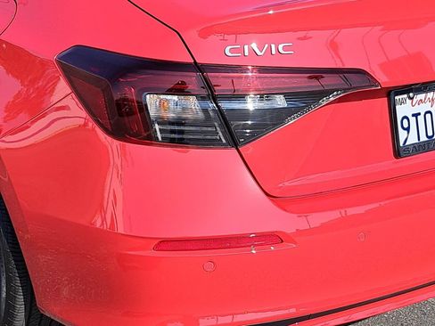 Used 2025 Honda Civic Sport image 35