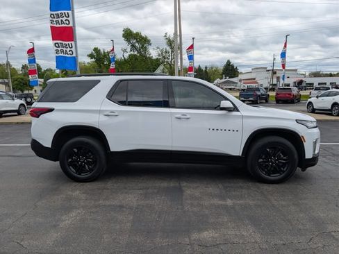 Used 2023 Chevrolet Traverse LT FWD image 6
