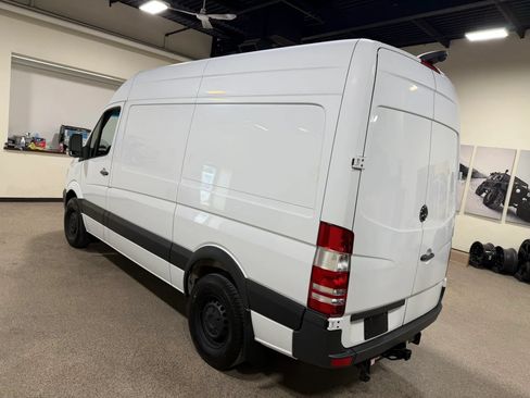 Used 2018 Mercedes-Benz Sprinter 2500 image 17