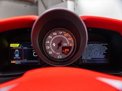 Used 2022 Ferrari F8 Tributo RWD image 36