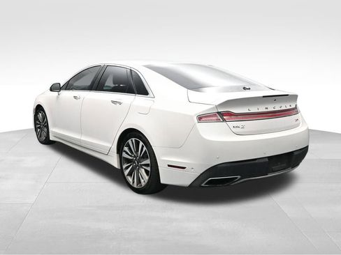 Used 2019 Lincoln MKZ Reserve FWD image 3