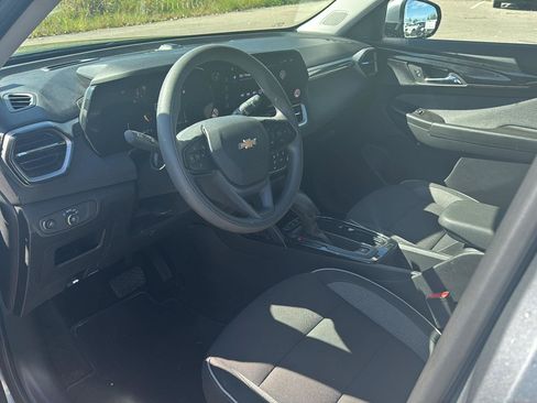 Used 2026 Chevrolet TrailBlazer LT AWD/4WD image 11