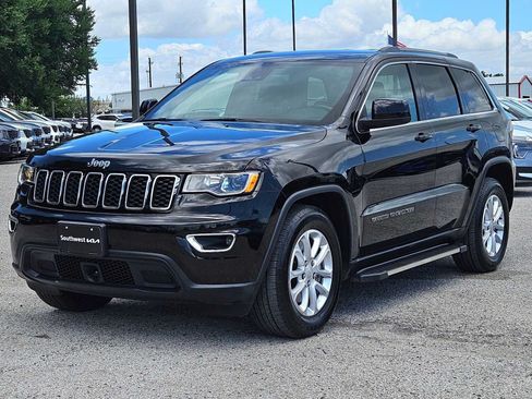 Used 2021 Jeep Grand Cherokee Laredo RWD image 10