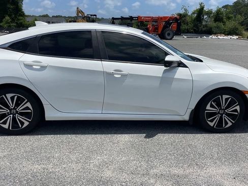 Used 2018 Honda Civic EX-L image 12