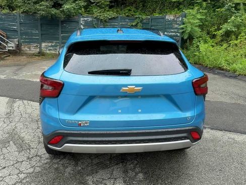 Used 2026 Chevrolet Trax LT w/ LT Convenience Package FWD image 7