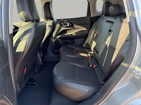 Used 2022 Jeep Compass Trailhawk w/ Trailhawk Convenience Group image 18