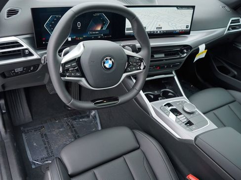 Used 2025 BMW 330i xDrive Sedan AWD/4WD image 12