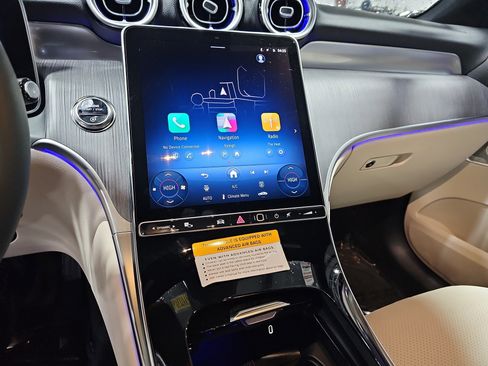 New 2026 Mercedes-Benz GLC 300 image 22