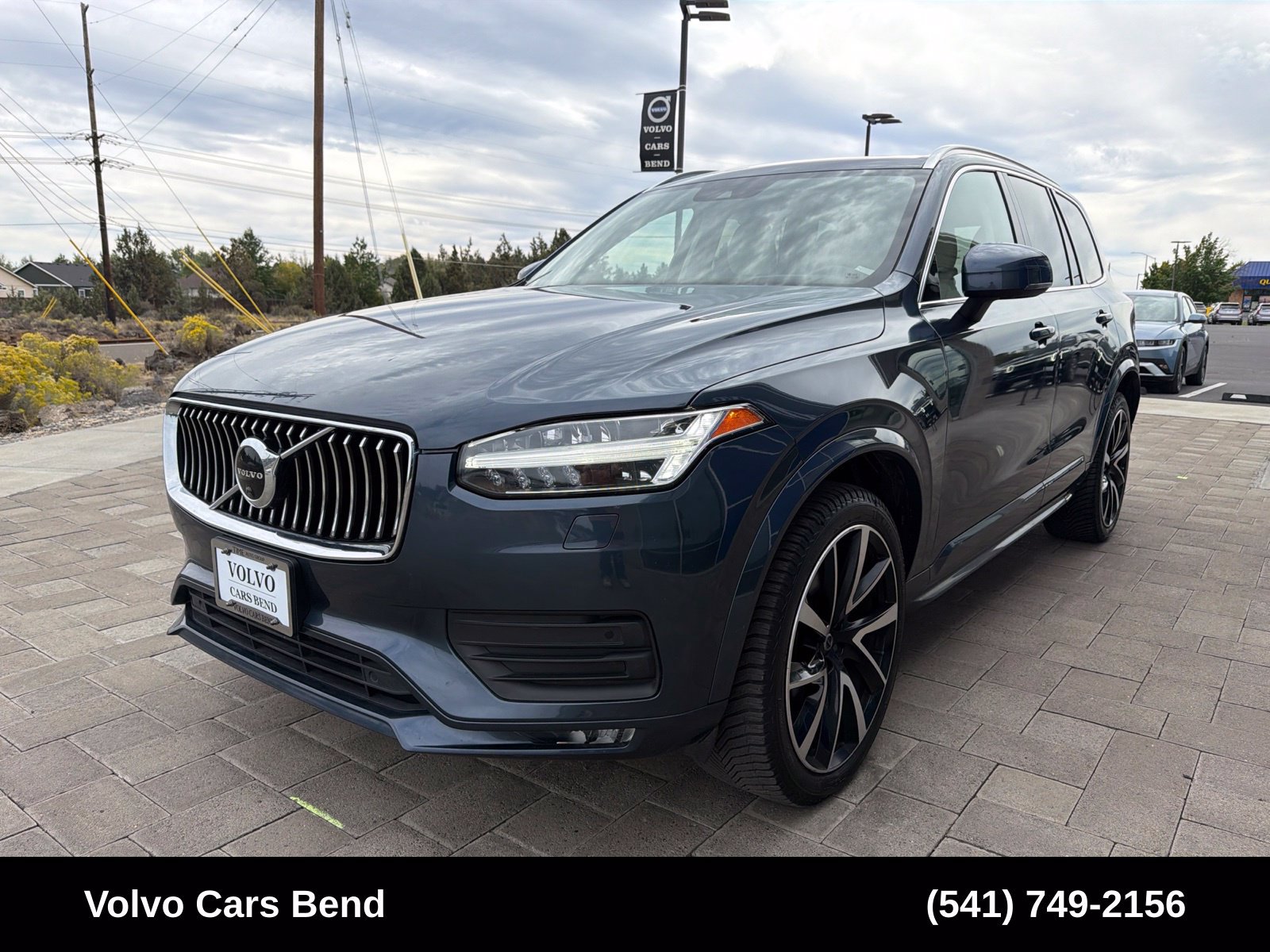 Used 2020 Volvo XC90 T6 Momentum w/ Protection Package Premier AWD/4WD image 4