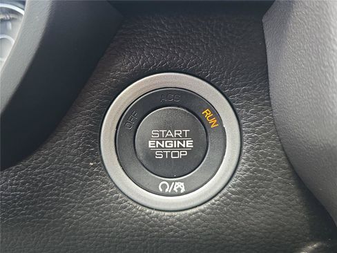 Used 2023 RAM 1500 Laramie AWD/4WD image 25