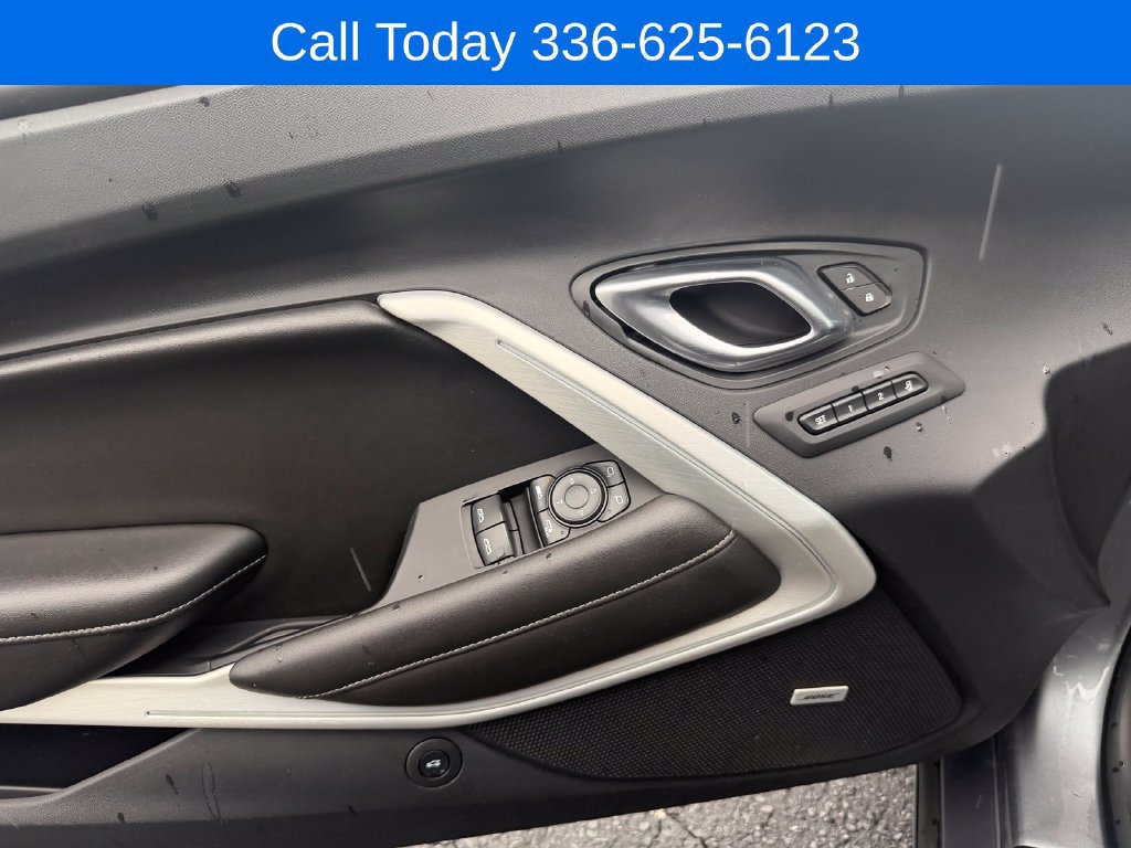 Used 2019 Chevrolet Camaro SS RWD image 11