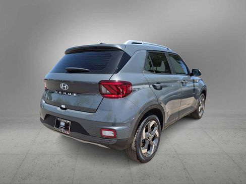 New 2026 Hyundai Venue SEL FWD image 8