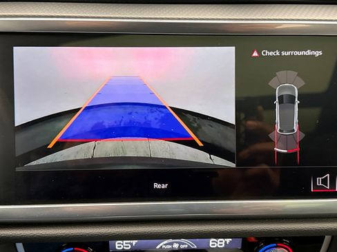 Used 2024 Audi Q3 2.0T Premium image 15