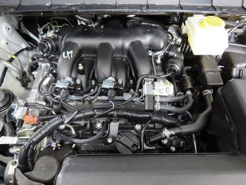 New 2026 Nissan Pathfinder SV AWD/4WD image 10