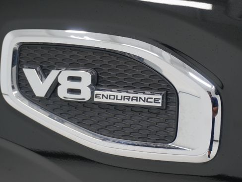 Used 2017 Nissan Titan SV RWD image 8