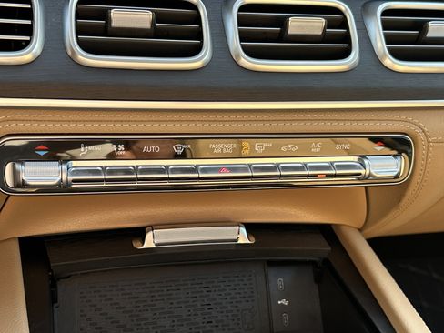 Certified 2024 Mercedes-Benz GLS 450 4MATIC image 35