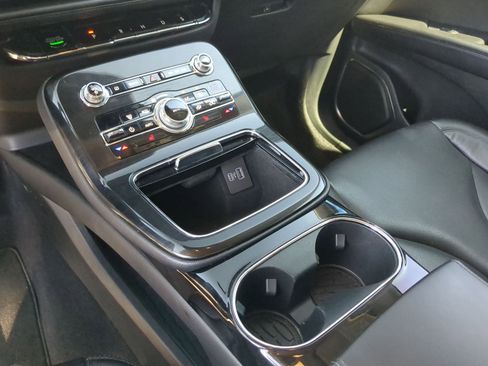 Used 2023 Lincoln Nautilus AWD w/ Premium Package image 20