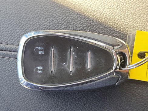 Used 2018 Chevrolet Equinox Premier w/ Infotainment II Package image 33