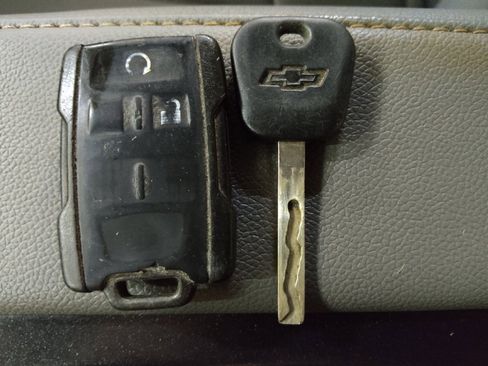 Used 2017 Chevrolet Silverado 1500 LT w/ All Star Edition image 32