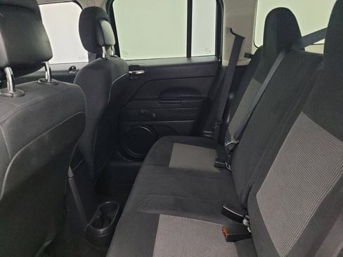 Used 2014 Jeep Patriot Sport image 18