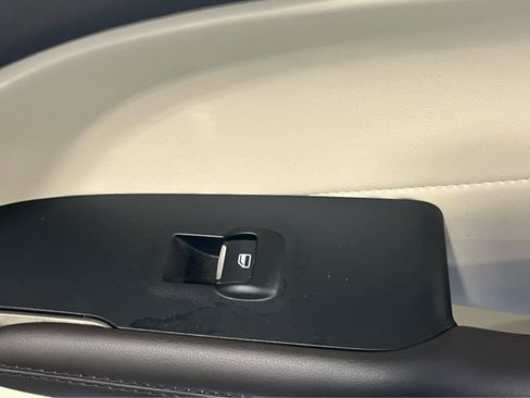 Used 2016 Lincoln MKC Select w/ Select Plus Package AWD/4WD image 47