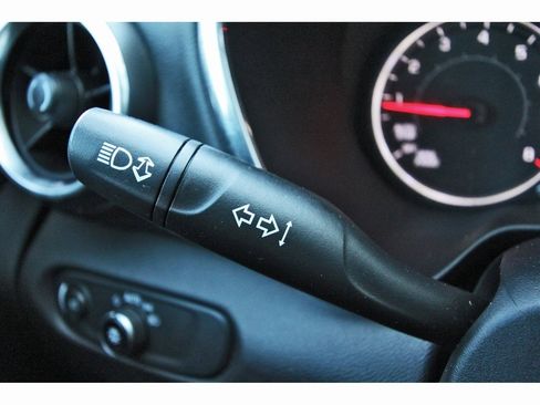 Used 2020 Chevrolet Blazer LT image 17