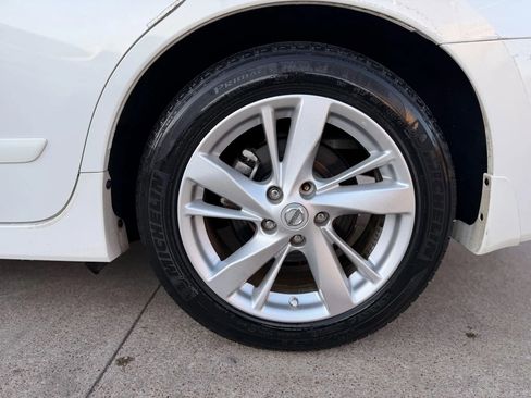 Used 2014 Nissan Altima 2.5 SV image 18