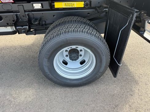 New 2025 Ford F350 XL w/ XL Chrome Package AWD/4WD image 22