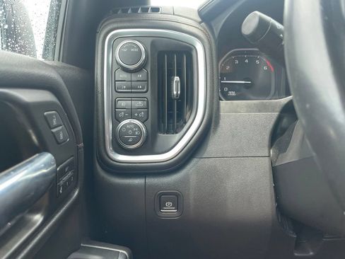 Used 2022 GMC Sierra 1500 AT4 w/ AT4 Premium Package AWD/4WD image 12