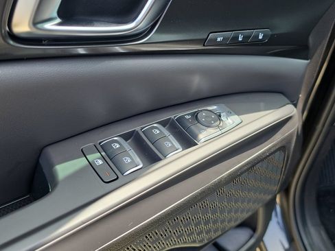 New 2026 Kia Carnival SX w/ SX Dark Edition Package FWD image 21