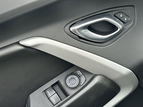 Used 2018 Chevrolet Camaro LT w/ RS Package image 15