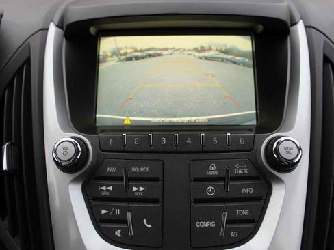 Used 2017 Chevrolet Equinox LT w/ Convenience Package image 18