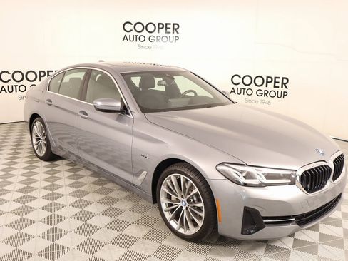 Used 2023 BMW 530e w/ Premium Package image 1