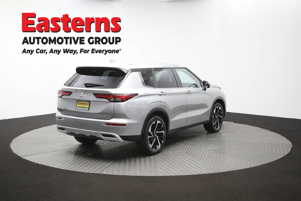 Used 2024 Mitsubishi Outlander SE AWD/4WD image 41