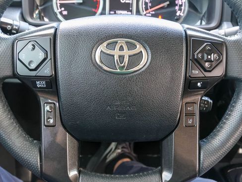 Used 2021 Toyota 4Runner TRD Off-Road Premium AWD/4WD image 20