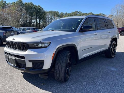 Used 2021 Jeep Grand Cherokee L Laredo image 6