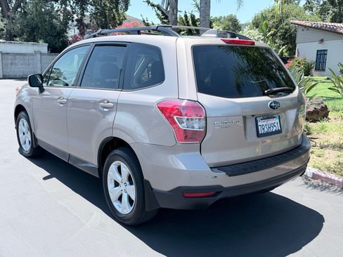 Used 2016 Subaru Forester 2.5i Premium w/ All-Weather Package AWD/4WD image 3