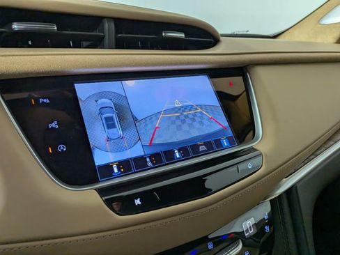 Certified 2024 Cadillac XT5 Sportv w/ Platinum Package image 5