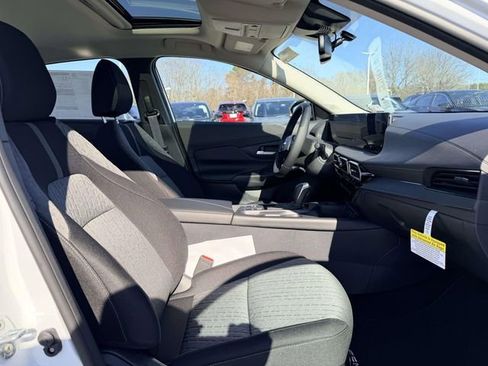 New 2026 Nissan Sentra SV w/ SV Convenience Package FWD image 10