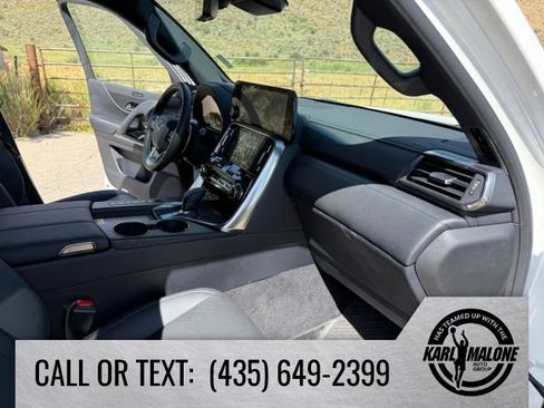 Used 2026 Lexus LX 700h Overtrail AWD/4WD image 42