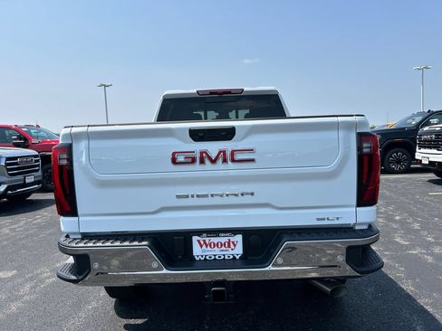 New 2026 GMC Sierra 2500 SLT w/ SLT Premium Package AWD/4WD image 9