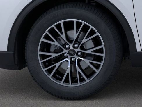 New 2025 Ford Escape SE image 11