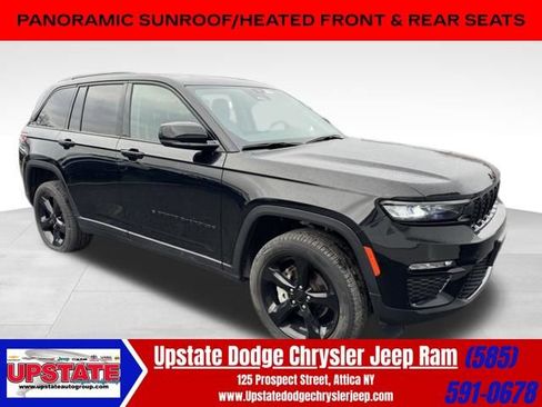 Used 2023 Jeep Grand Cherokee Limited w/ Black Appearance Package image 1