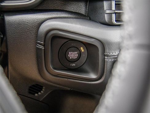 New 2026 Jeep Wrangler Unlimited Rubicon w/ Safety Group image 31