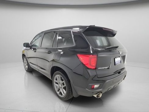 Used 2023 Honda Passport EX-L image 9