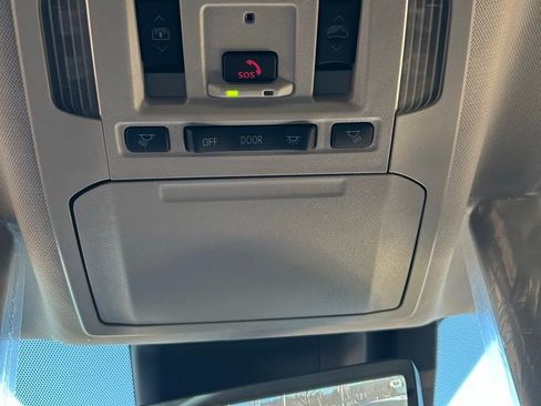 New 2026 Toyota Highlander Platinum AWD/4WD image 18