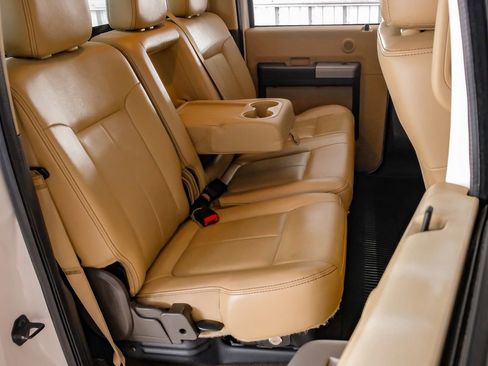 Used 2016 Ford F250 Lariat w/ Lariat Interior Package image 33