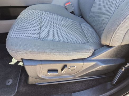 Used 2018 Ford F150 XLT w/ Equipment Group 302A Luxury RWD image 9