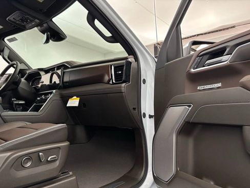 New 2026 GMC Sierra 1500 Denali w/ Denali Reserve Package image 35